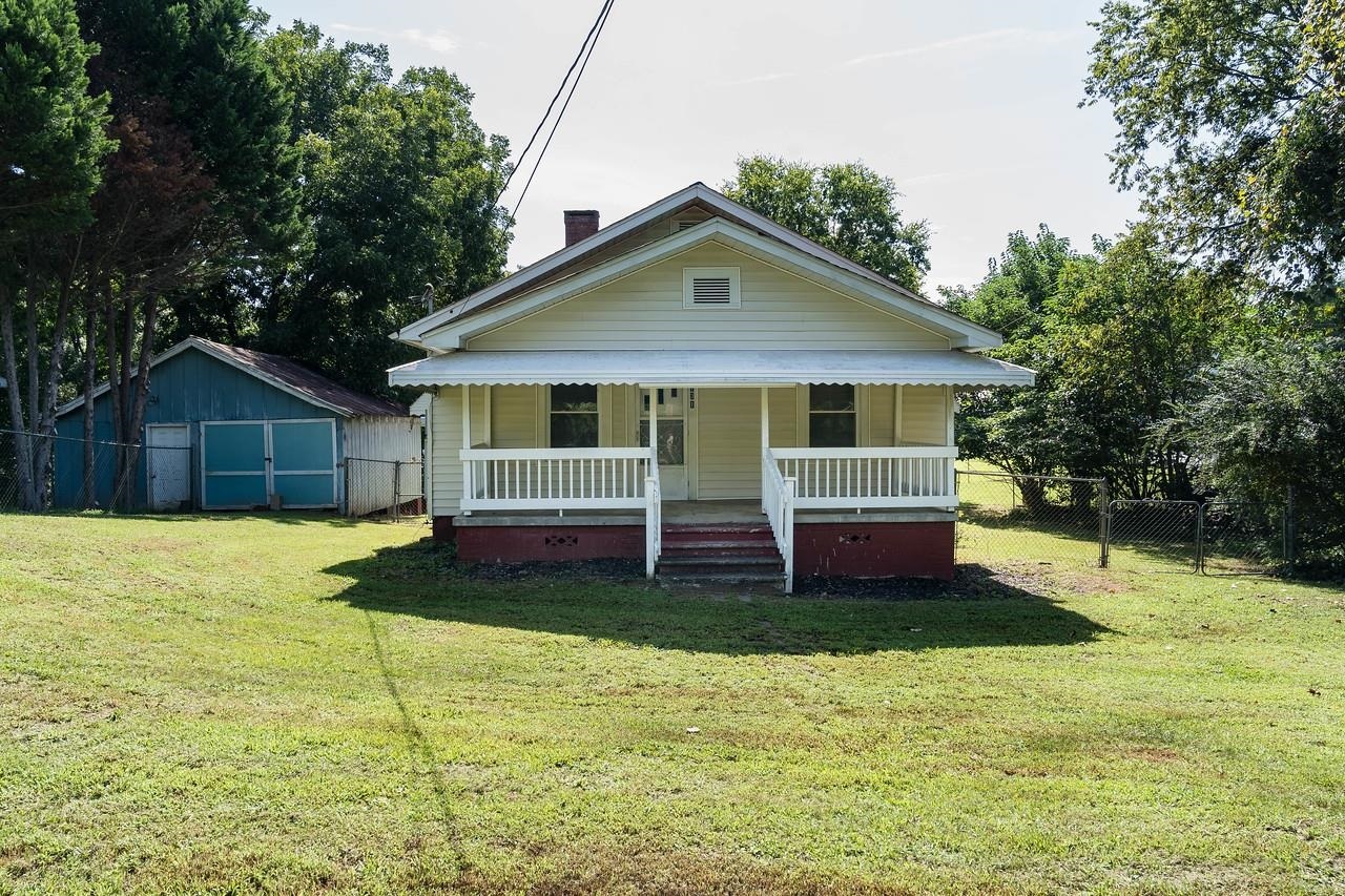 Property Photo:  131 Douglas Street  SC 29346 