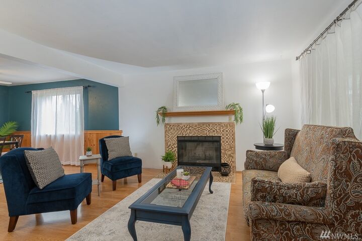 Property Photo: 600 NE Flagstone Lane WA 98310