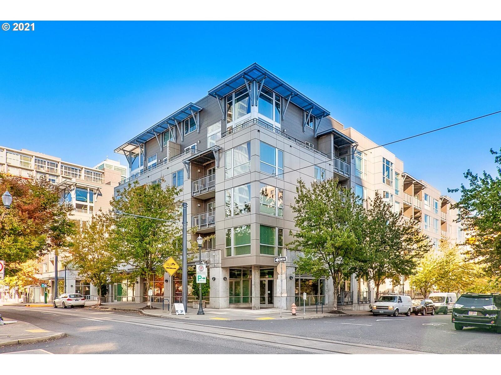 Property Photo: 1125 NW 9th Ave 213 OR 97209