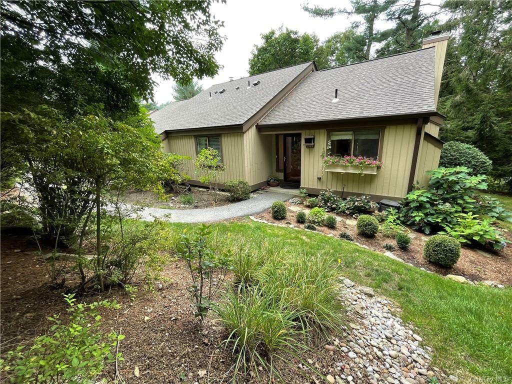 Property Photo:  275 Heritage Hills D  NY 10589 