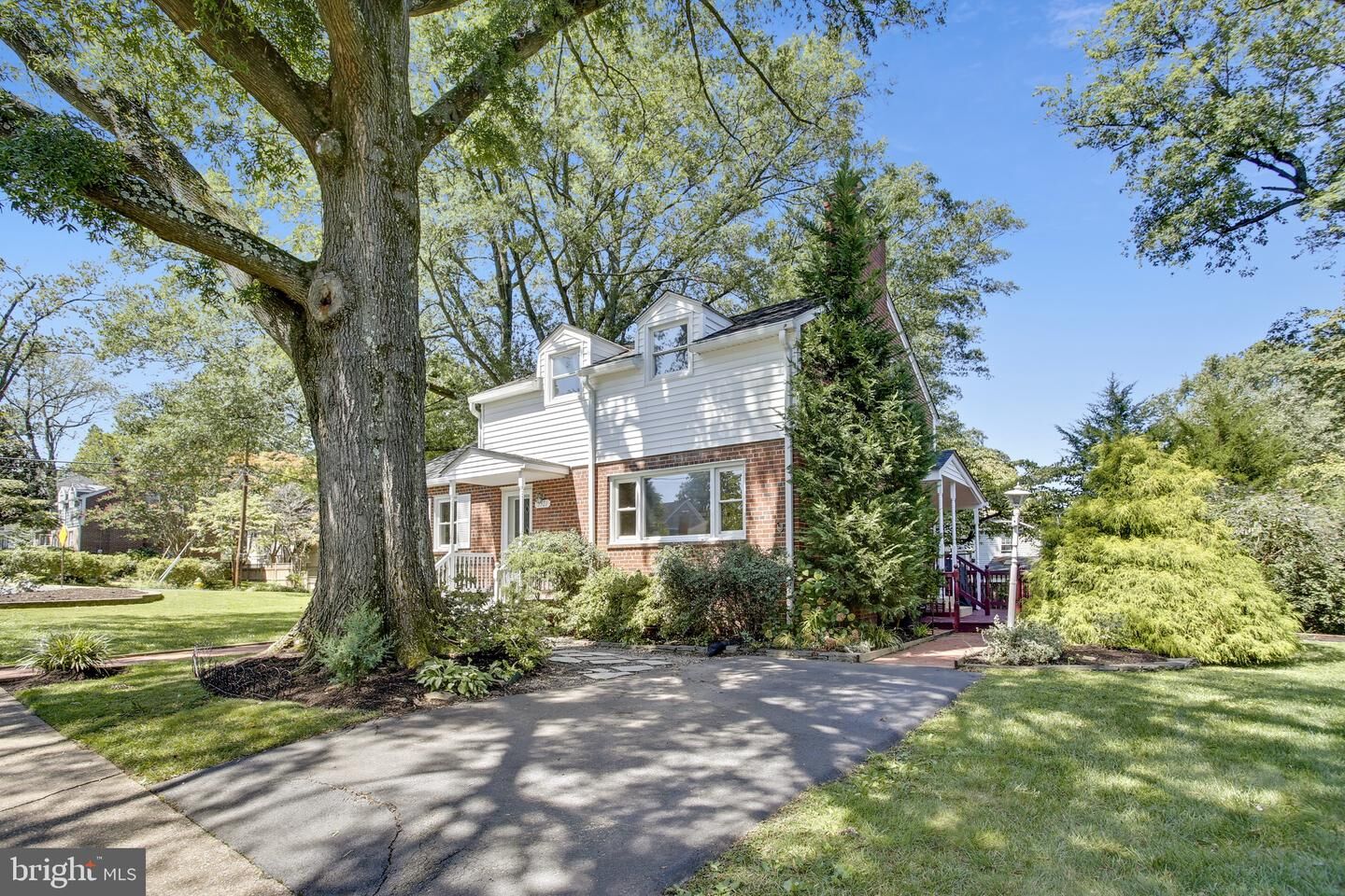 Property Photo:  5521 27th Street N  VA 22207 