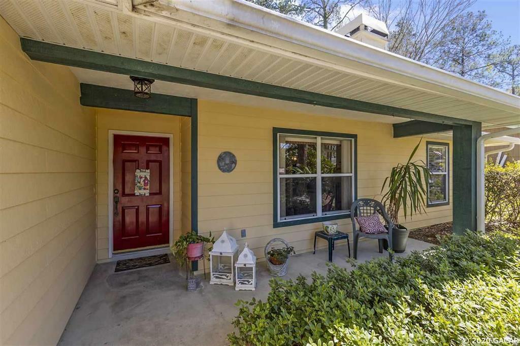 Property Photo:  4607 NW 21st Street  FL 32605 