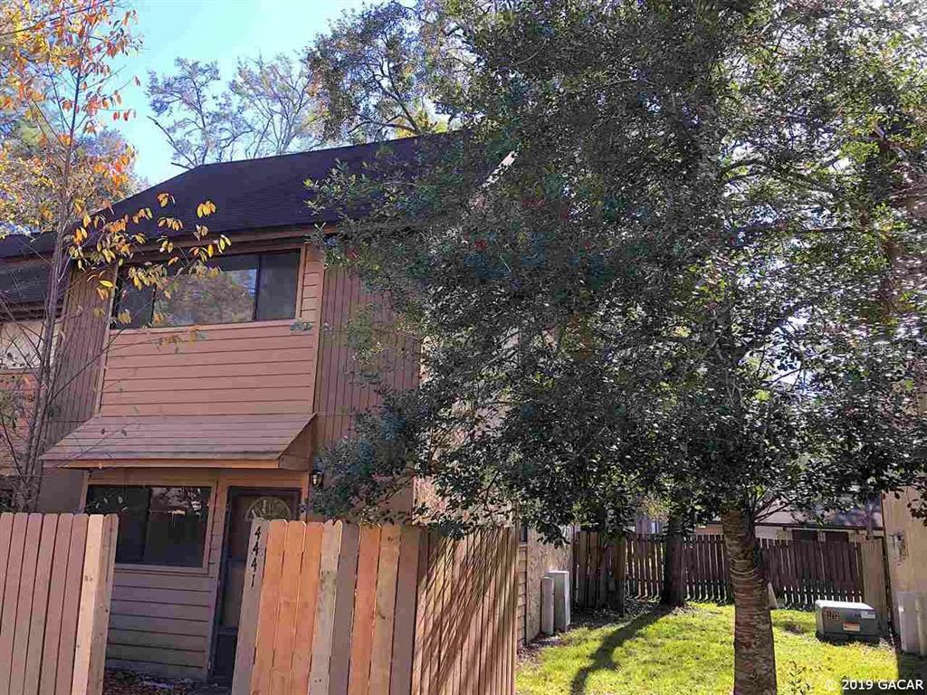 Property Photo:  4441 NW 41st Place  FL 32606 