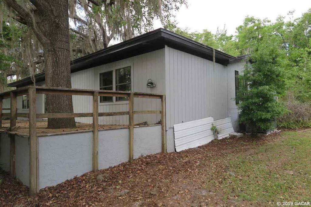 Property Photo:  806 Lake Shore Terrace  FL 32148 