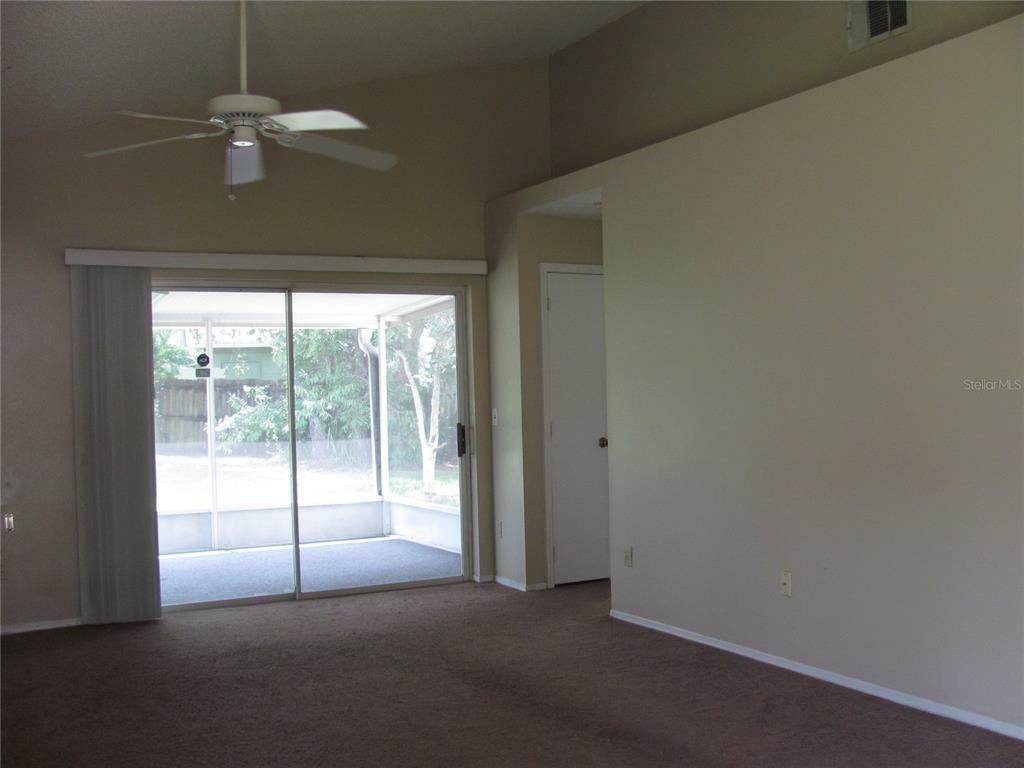 Property Photo:  10806 Bellamy Court  FL 32817 