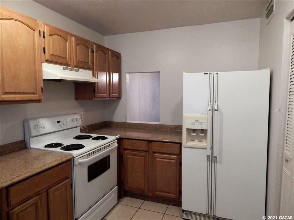 Property Photo:  609 SW 75th Street 102  FL 32607 