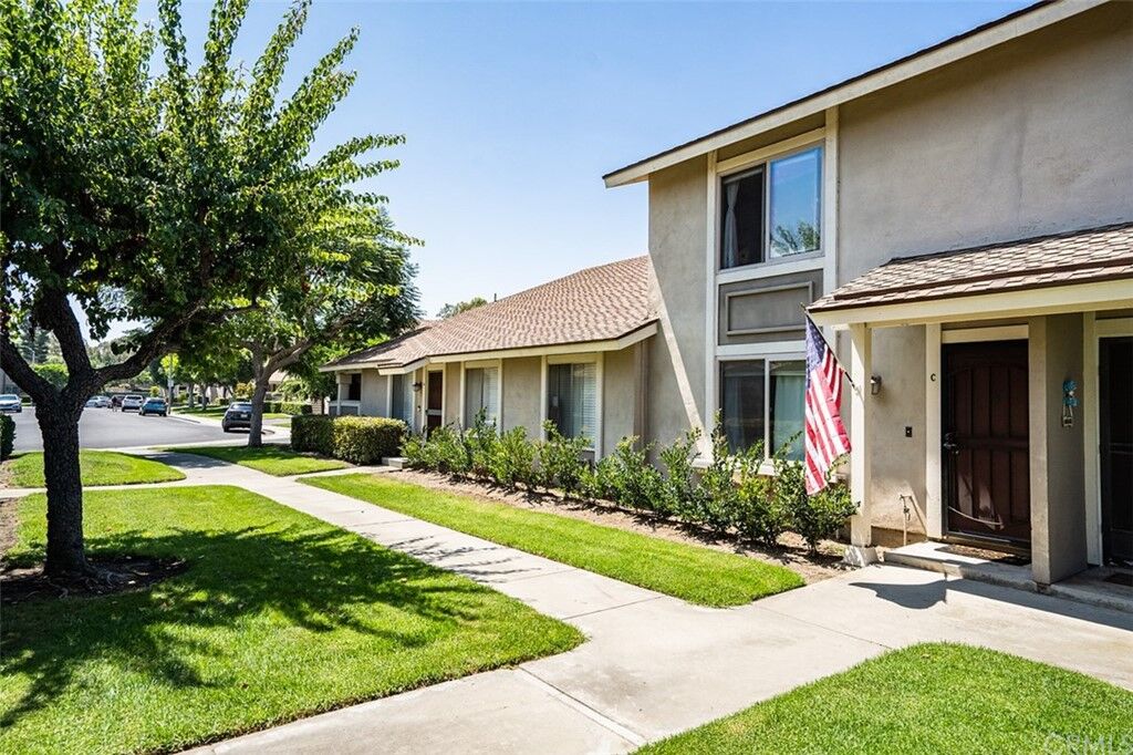 Property Photo:  16861 Cod Circle C  CA 92647 