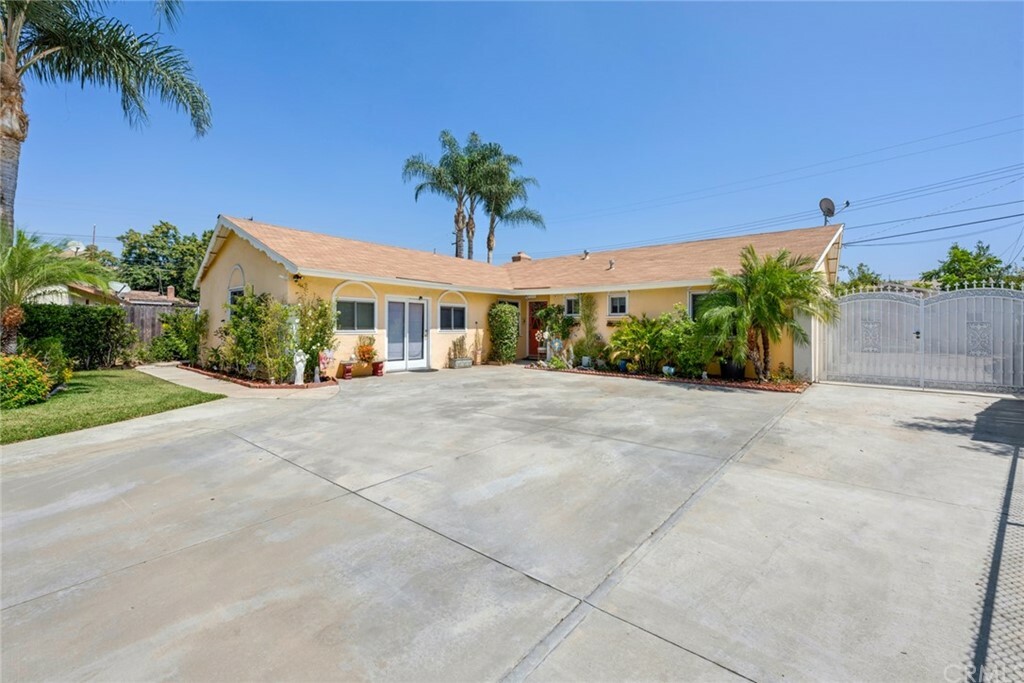 Property Photo:  10365 Bryan Street  CA 92505 