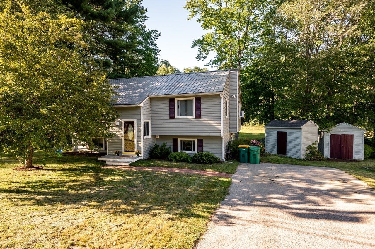 Property Photo:  70 Ledgeview Drive  NH 03839 