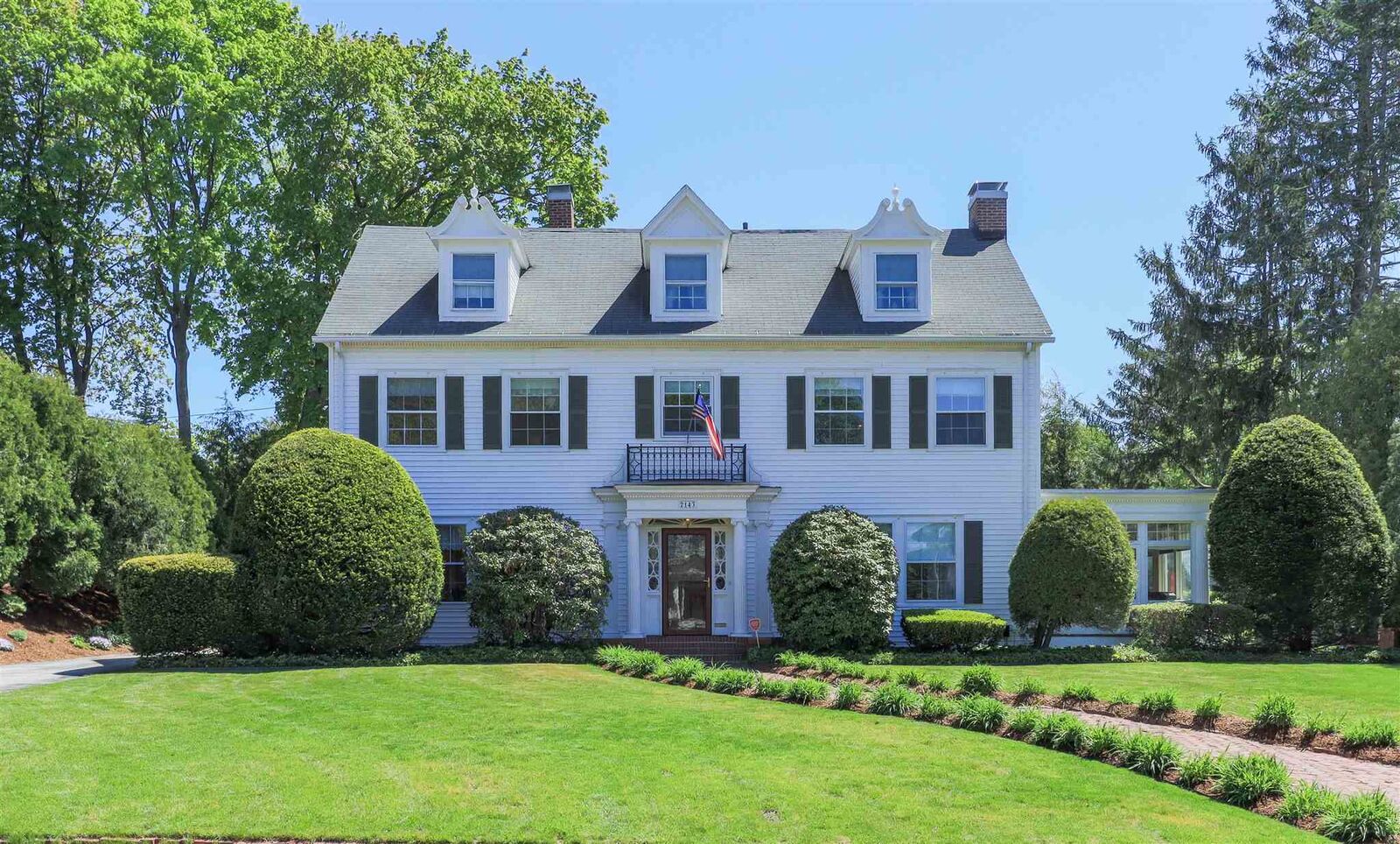 Property Photo:  2143 Elm Street  NH 03104 