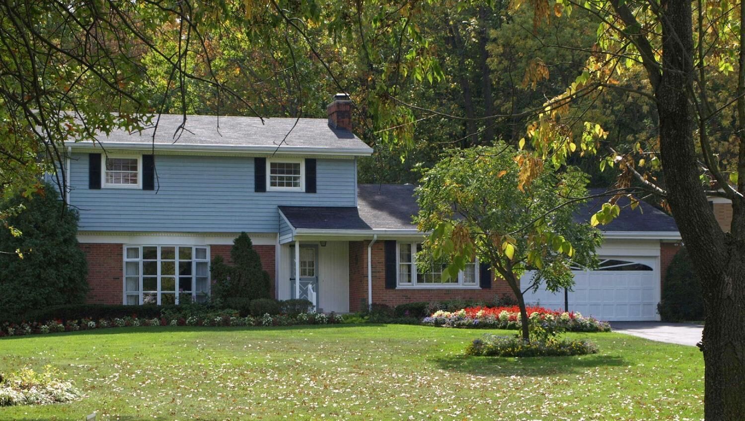 Property Photo: 5663 Antoninus Dr OH 45238