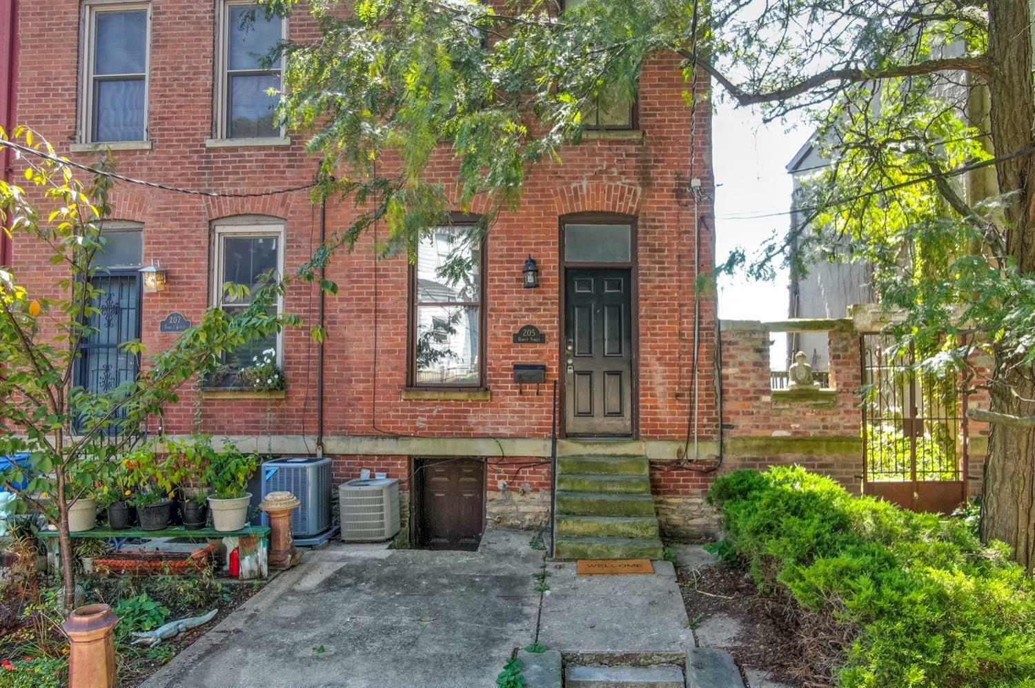 Property Photo:  205 Dorsey St  OH 45202 