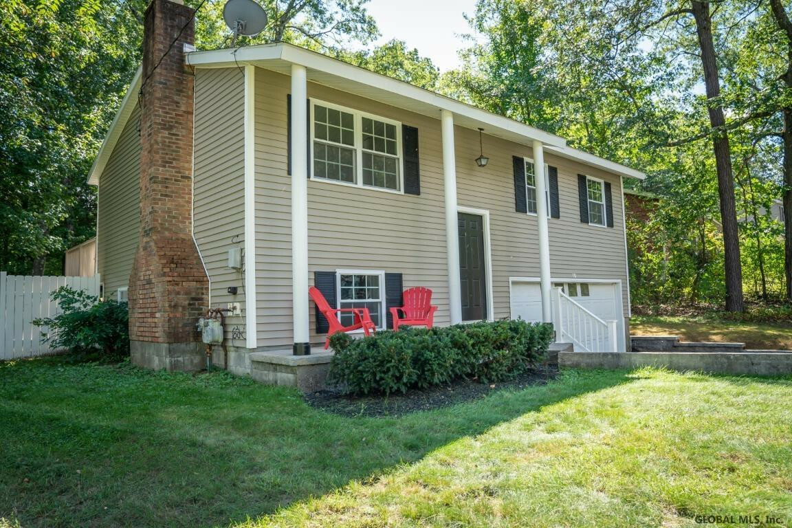 Property Photo:  19 Curt Boulevard  NY 12866 