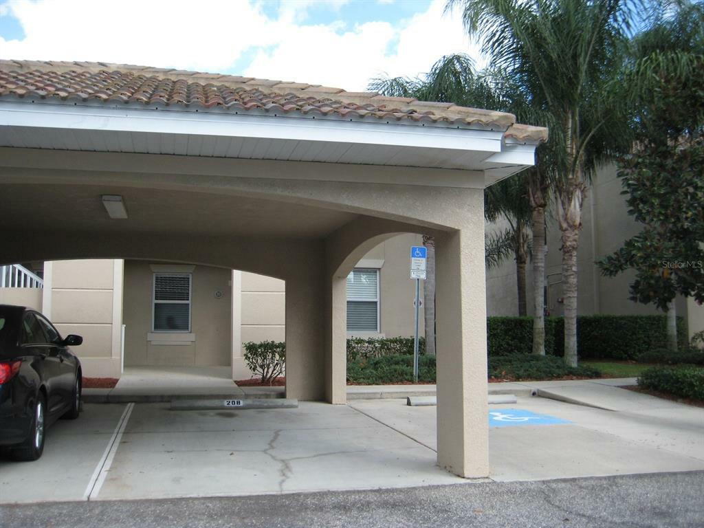 Property Photo: 803 Fairwaycove Lane 208 FL 34212