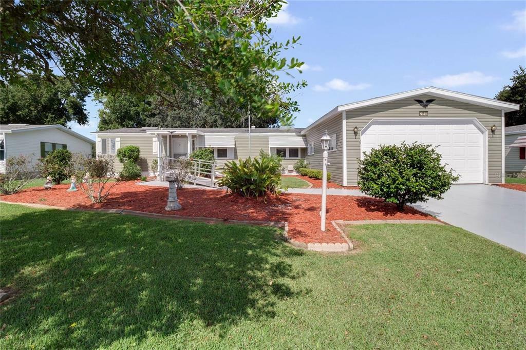 Property Photo:  25549 Belle Alliance  FL 34748 