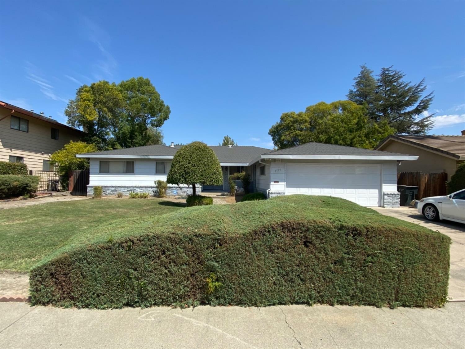 Property Photo:  6769 Park Riviera Way  CA 95831 