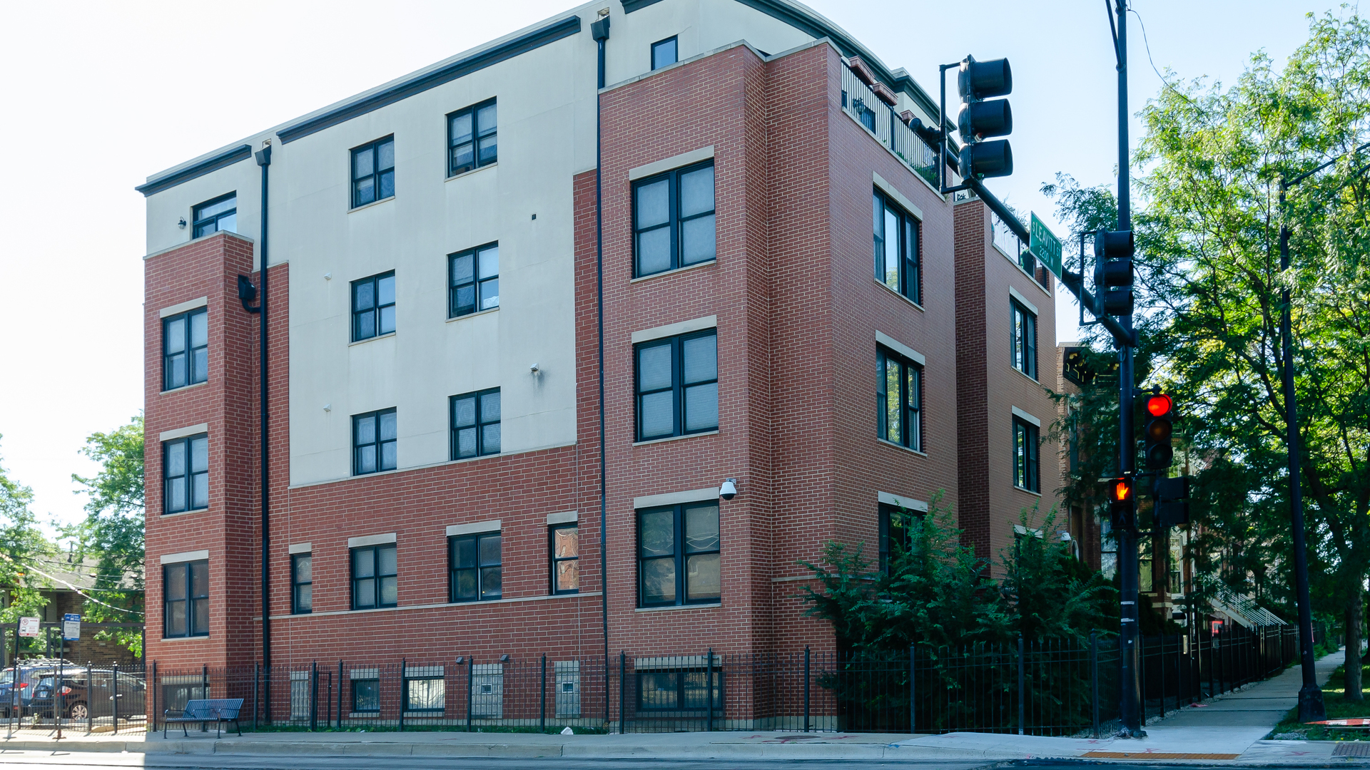 Property Photo: 301 S Leavitt Street 3S IL 60612