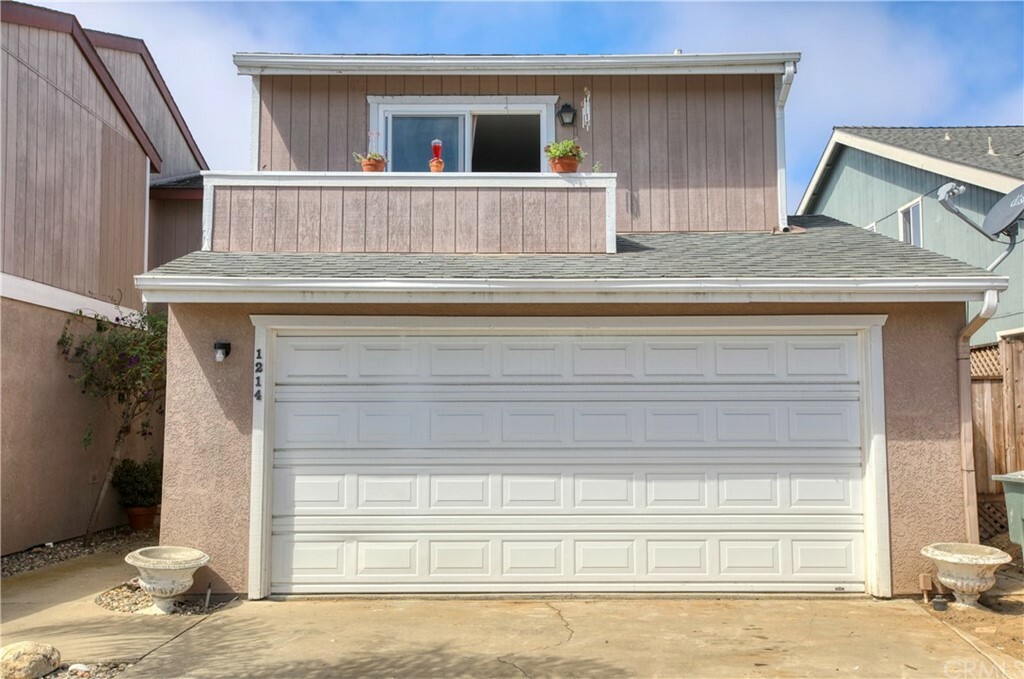 Property Photo:  1214 S 16th Street  CA 93433 