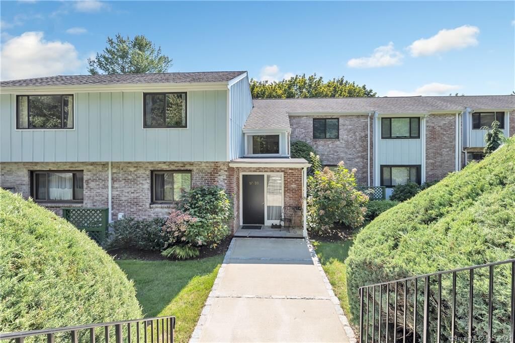 Property Photo:  20 Hills Lane 20  CT 06880 