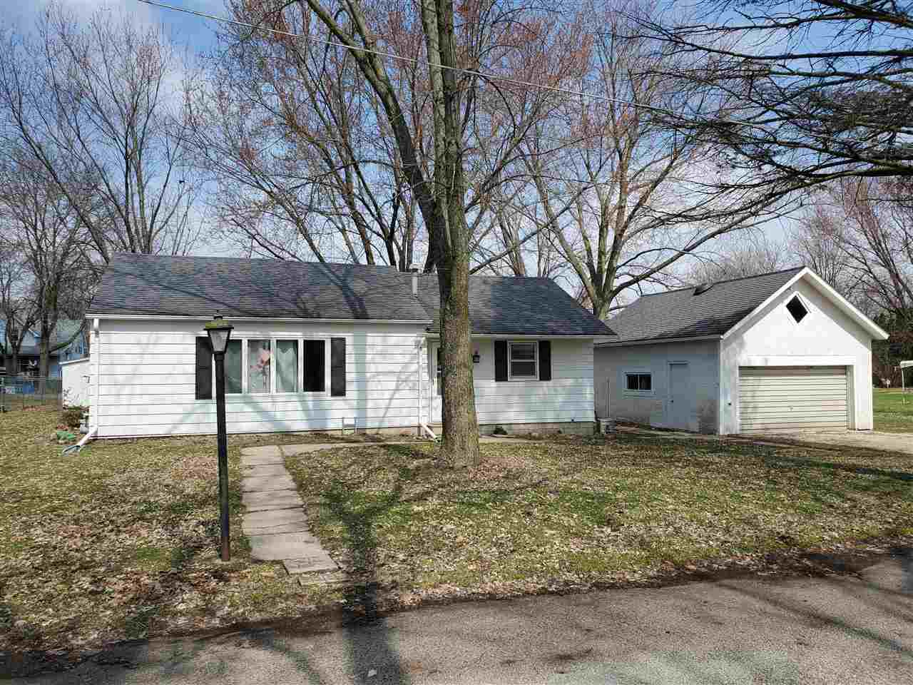 Property Photo:  519 E Jackson  IA 50670 