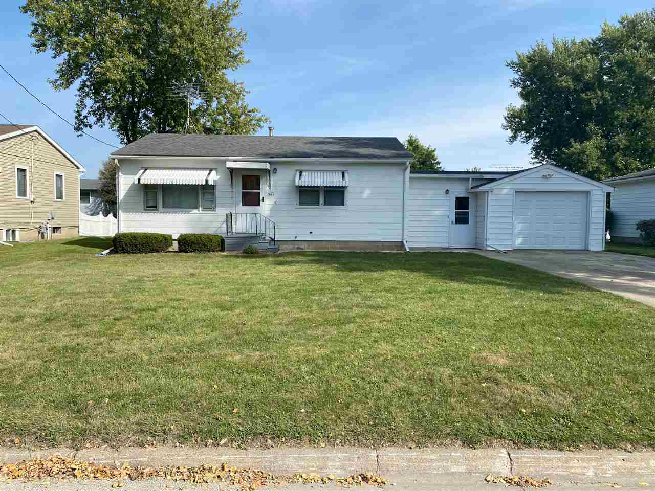 Property Photo:  508 Walnut Street  IA 50602 