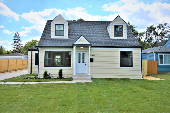 10449 W Palmer Avenue  Melrose Park IL 60164 photo