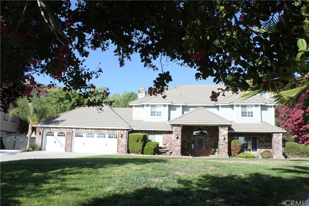 Property Photo:  12933 Elm Crest Court  CA 92399 