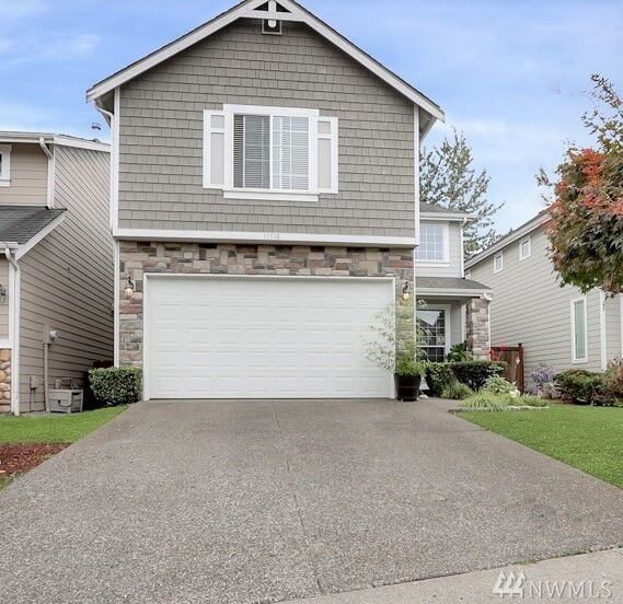 Property Photo: 11510 185th St E WA 98374