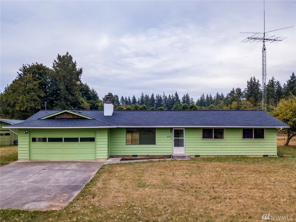 Property Photo:  3055 Loomis Trail Rd  WA 98240 