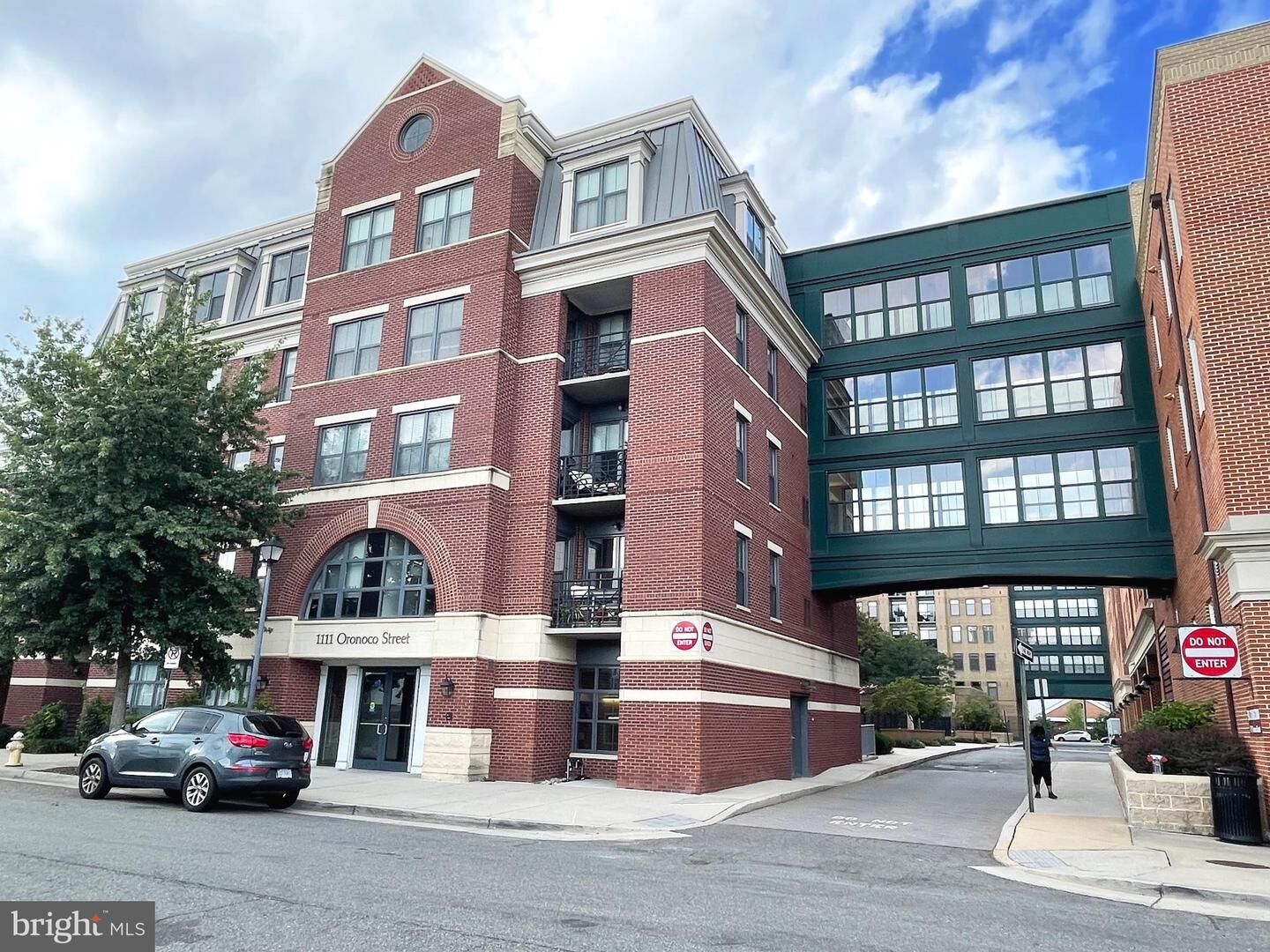 Property Photo:  1111 Oronoco Street 536  VA 22314 