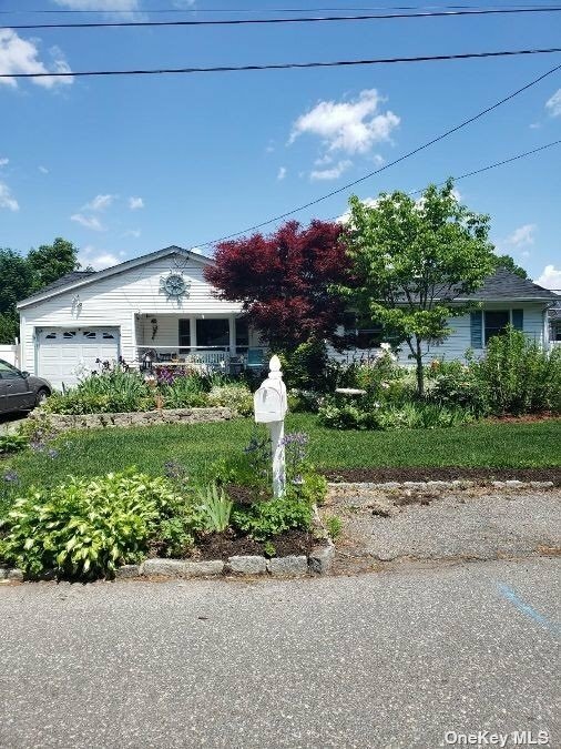 Property Photo:  59 Sherwood Drive  NY 11951 