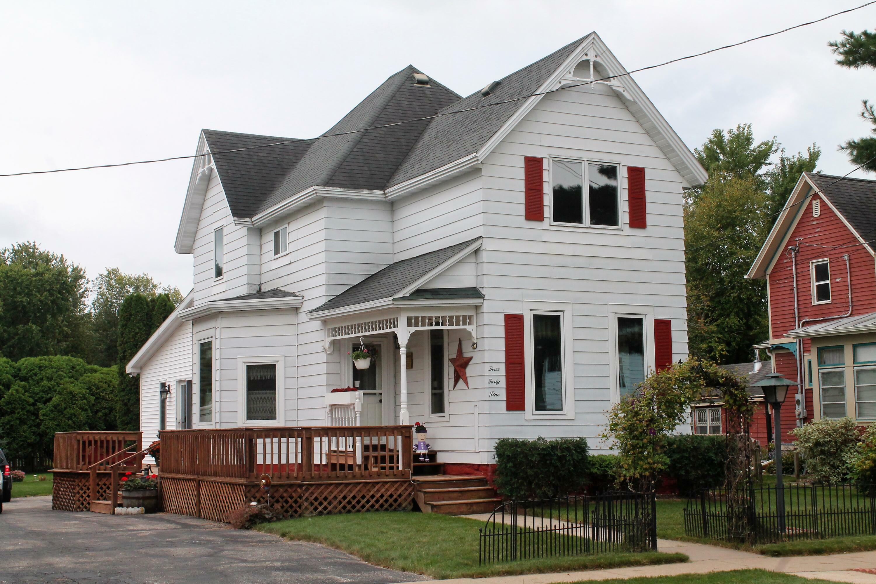 Property Photo:  349 Hamilton St W  WI 54669 