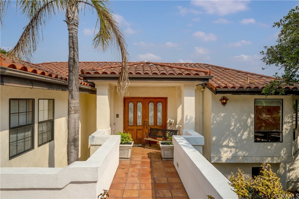 Property Photo:  1465 San Diego Loop Drive  CA 93433 