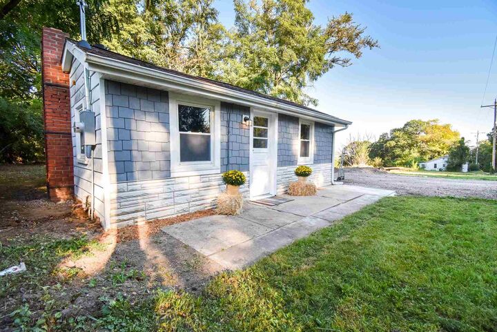 509 N Highland  Creve Coeur IL 61610 photo