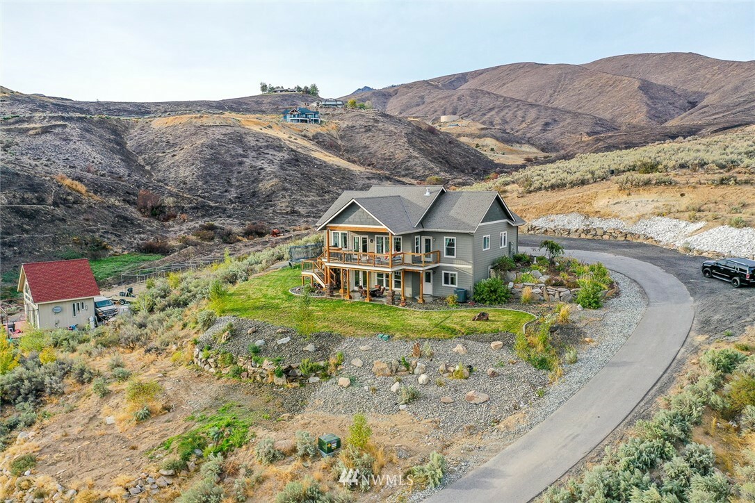 Property Photo:  448 W Rolling Hills Lane  WA 98801 