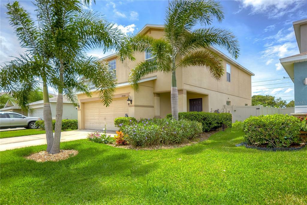 Property Photo:  4938 Reflecting Pond Circle  FL 33598 