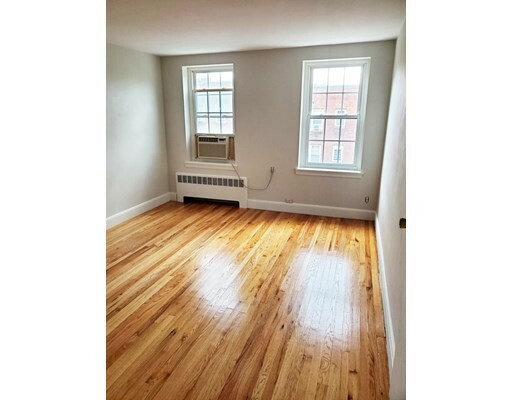 Property Photo:  31 Englewood Ave 6  MA 02445 