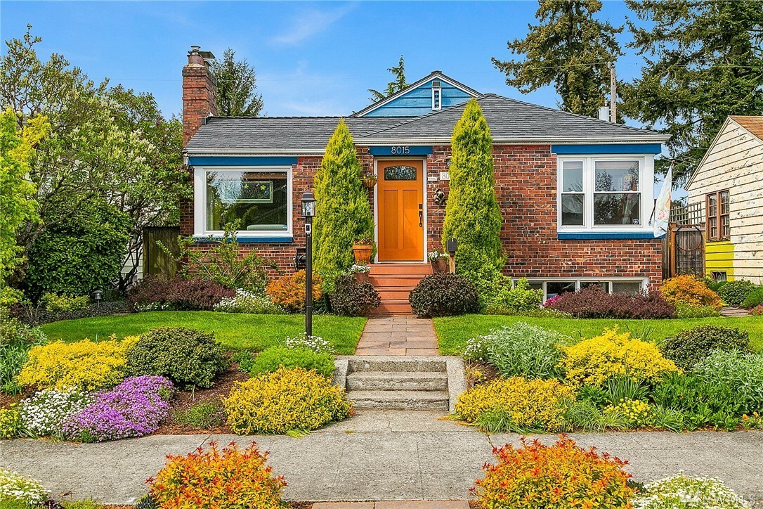 Property Photo: 8015 23rd Ave NW WA 98117