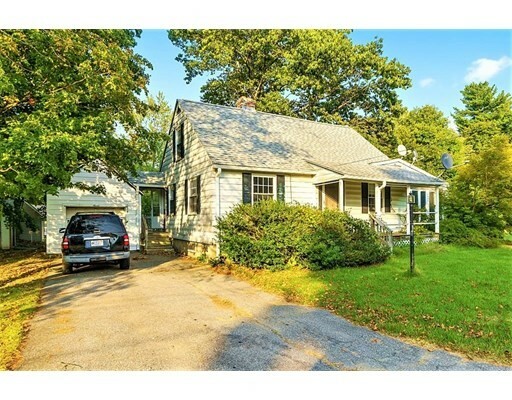 Property Photo:  7 Lakefield Rd  MA 01473 