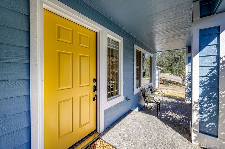 Property Photo:  20675 Staffordshire Lane  WA 98370 