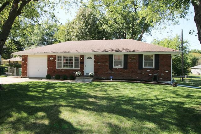 Property Photo:  8 NW Alderson Place  MO 64063 