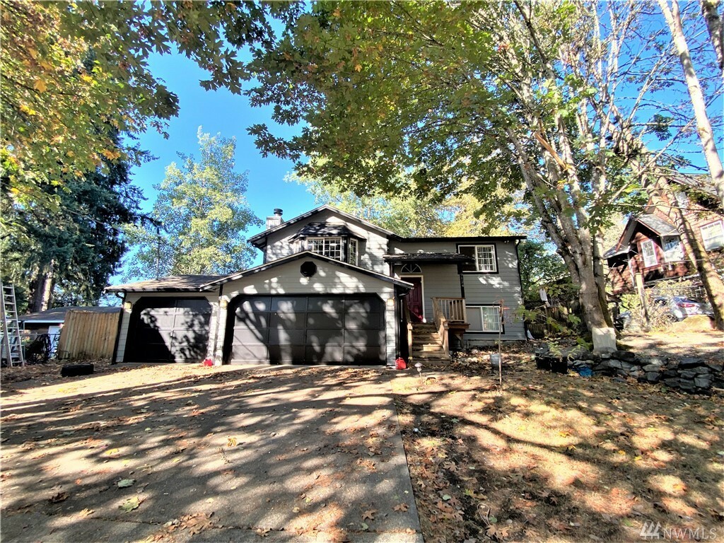 Property Photo: 9124 Waverly Dr SW WA 98499