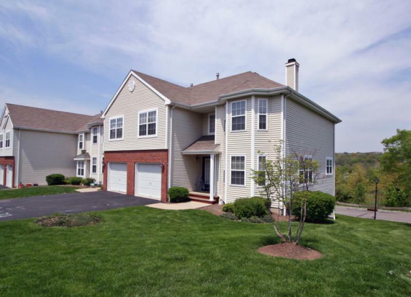 Property Photo: 2 Shackamaxon Ter NJ 08801