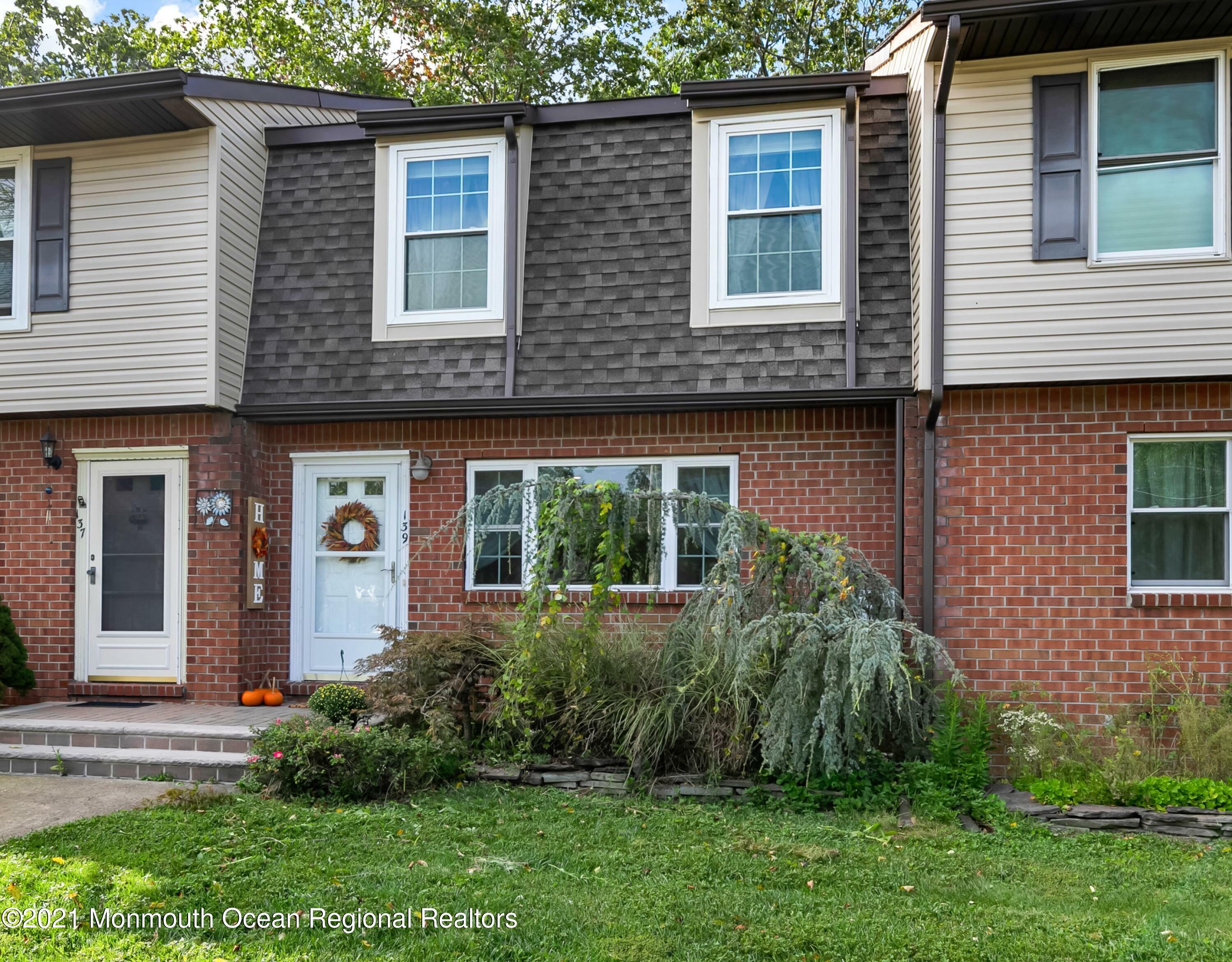 Property Photo: 139 Moes Court NJ 08724