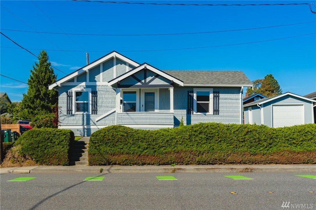 Property Photo:  111 Alabama St  WA 98225 