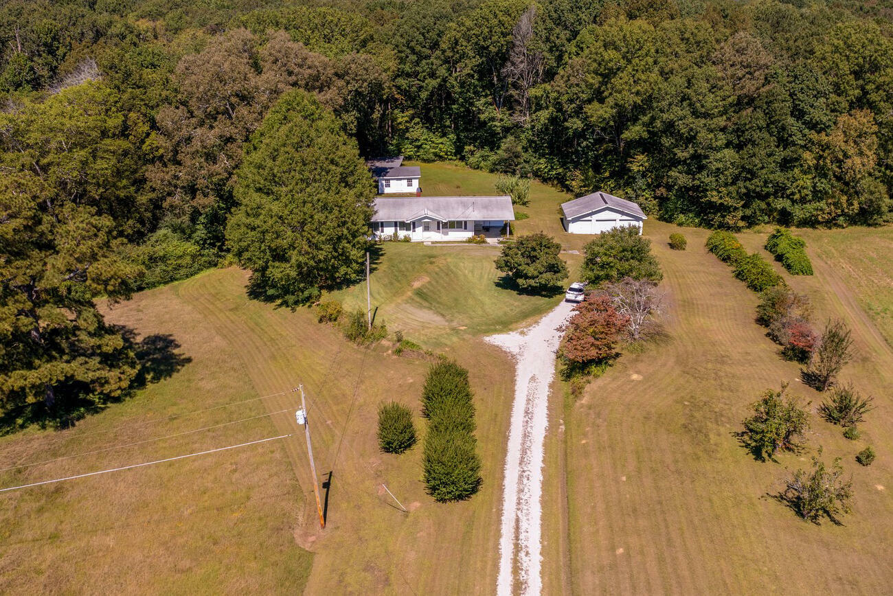 Property Photo: 848 W Nickajack Road GA 30736