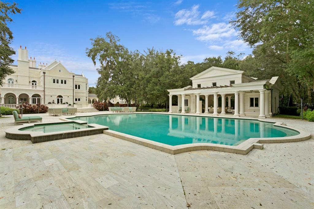 Property Photo: 706 Guisando De Avila FL 33613