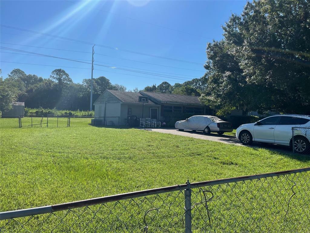 Property Photo:  3713 N Econlockhatchee Trail  FL 32817 