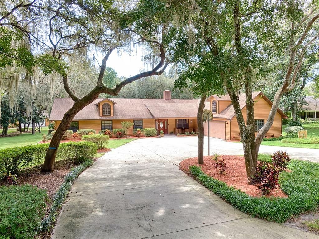 Property Photo:  6712 Woody Court  FL 34748 