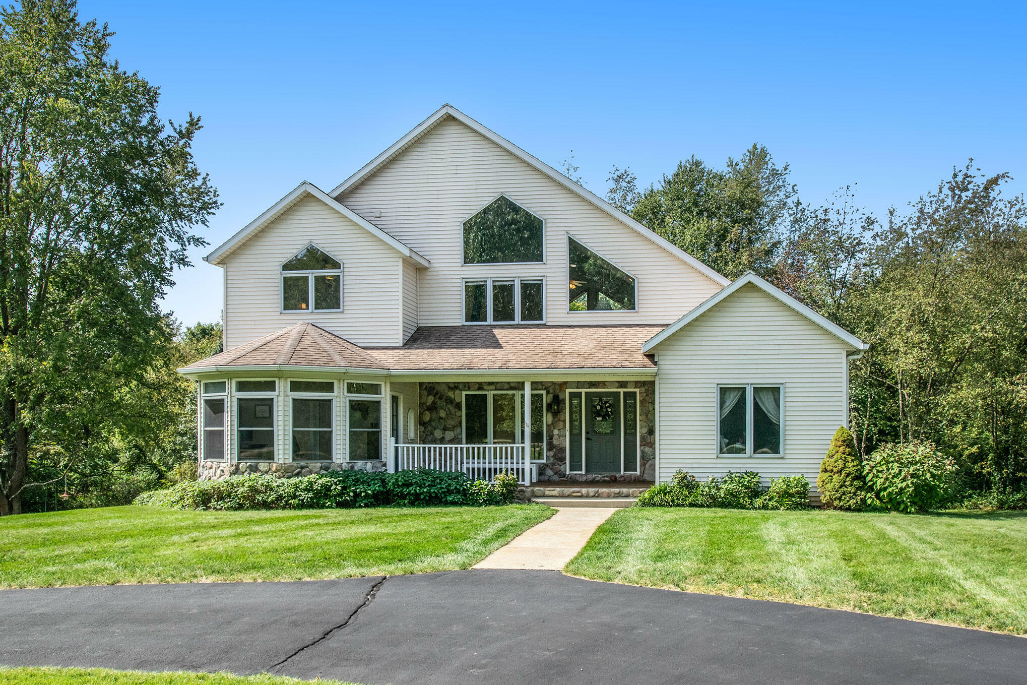 Property Photo:  9488 Park Ridge Trail  MI 49102 